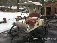 1902 Curved dash Oldsmobile replica by Merry Olds
