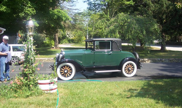 1928 Pontiac 6-28 Coupe