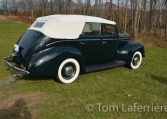 1939 Ford Deluxe Convertible Sedan