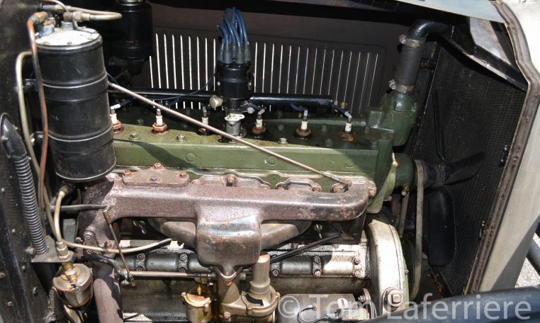 1927 Packard engine