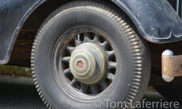 1934 Packard 1105 5-7 Passenger tire